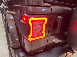 Jeep Wrangler 2018 SAHARA EDITION-thumb-22
