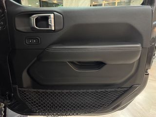 Jeep Wrangler 2018 SAHARA EDITION-thumb-43
