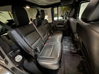 Jeep Wrangler 2018 SAHARA EDITION-thumb-38