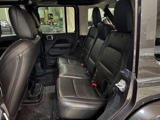Jeep Wrangler 2018 SAHARA EDITION-thumb-41