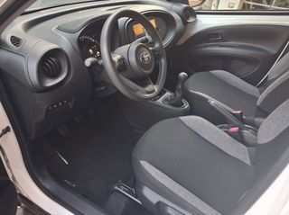 Toyota Aygo (X) 2022 0 τελη-thumb-8