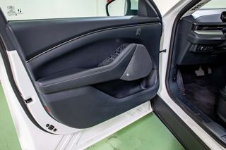 Ford Mustang Mach-E 2023 RWD 73kWh-thumb-11