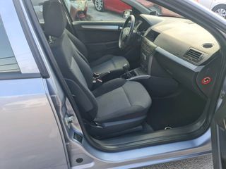 Opel Astra 2007-thumb-14