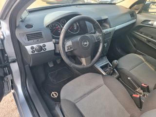 Opel Astra 2007-thumb-10