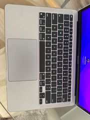 MacBook Air-thumb-3
