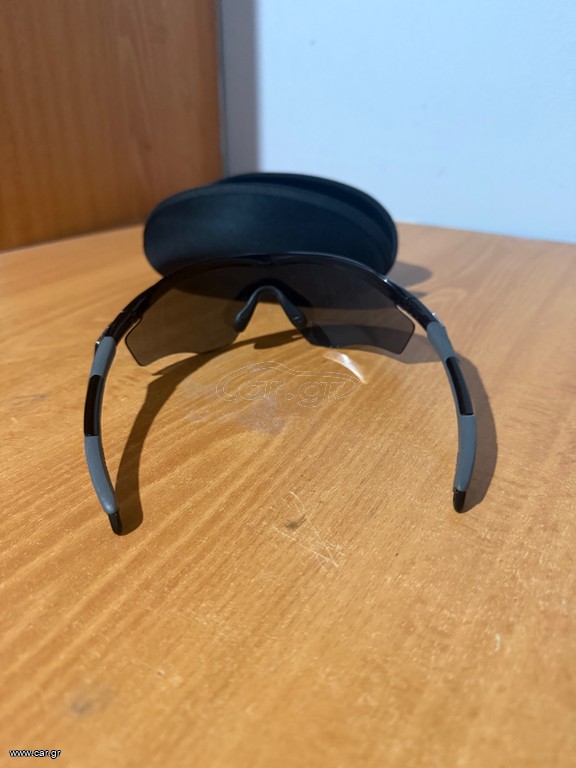 Γυαλιά ηλίου Oakley