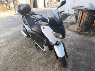 Yamaha XMAX 250 2012