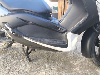 Yamaha XMAX 250 2012-thumb-9