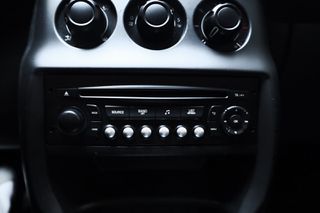 Citroen C3 2015 1.2 e-VTi 82hp *AYTOMATO*-thumb-23