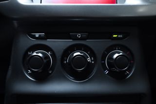 Citroen C3 2015 1.2 e-VTi 82hp *AYTOMATO*-thumb-22