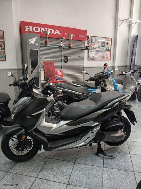 Honda Forza 300 2019