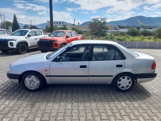 Toyota Corolla 1997 4DR-thumb-2
