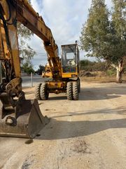 Εκσκαφέας Με Λάστιχα Liebherr 1988