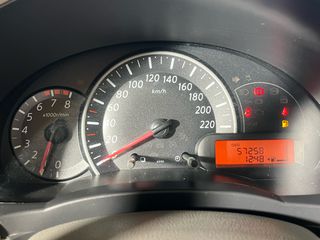 Nissan Micra 2013-thumb-15