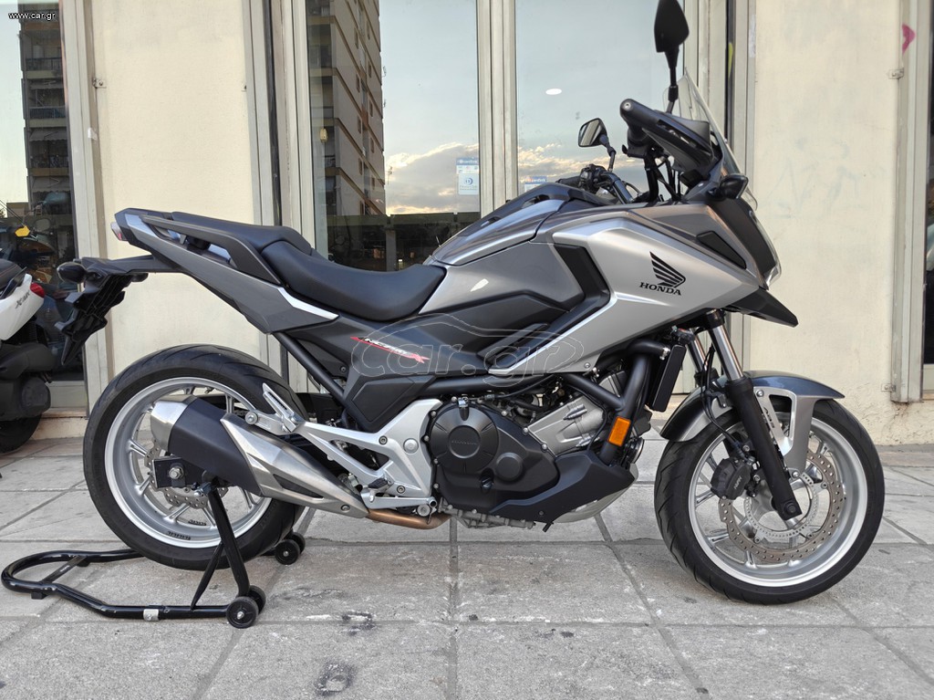 Honda NC 750X 2017 — φωτογραφία 11 από 25