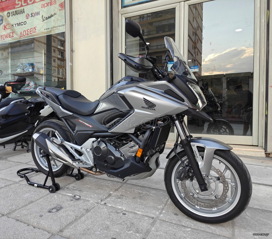 Honda NC 750X 2017 — φωτογραφία 12 από 25