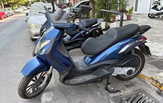 Piaggio Beverly 250 2004-thumb-1