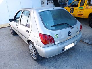 Ford Fiesta 1999-thumb-2