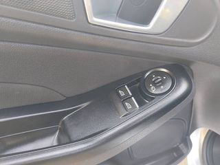 Ford Fiesta 2016 CELEBRATION+-thumb-28