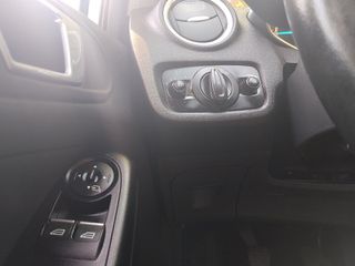 Ford Fiesta 2016 CELEBRATION+-thumb-16