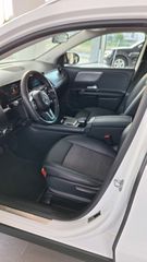 Mercedes-Benz GLA 180 2020-thumb-6