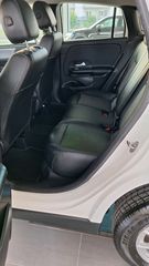 Mercedes-Benz GLA 180 2020-thumb-11