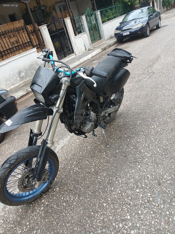 Kawasaki D-TRACKER 2000