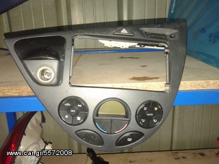 FORD FOCUS 2002-thumb-1