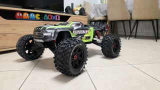Off-Road Arrma 2025 Kraton 8s