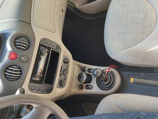 Citroen C3 2003-thumb-3