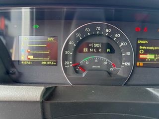 Volvo 2018 FH4 500-thumb-18
