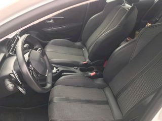 Peugeot 208 2022-thumb-12