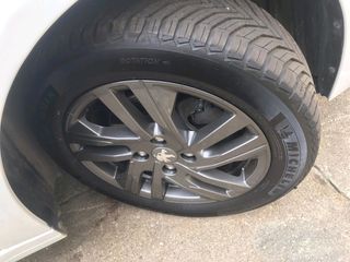 Peugeot 208 2022-thumb-17