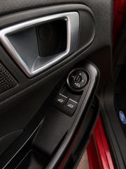 Ford Fiesta 2016 LED  95.000 10/2016 6 μήνες εγγύηση  LED-thumb-17