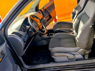 Volkswagen Polo 2007-thumb-4