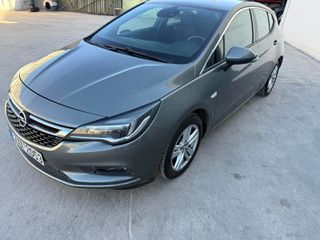 Opel Astra 2017-thumb-2
