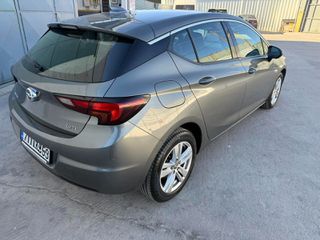 Opel Astra 2017-thumb-3