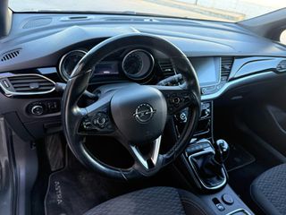 Opel Astra 2017-thumb-20