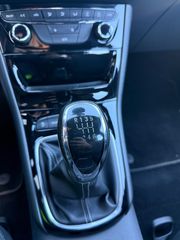 Opel Astra 2017-thumb-23
