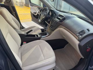 Opel Insignia 2010 STATION WAGON-thumb-9