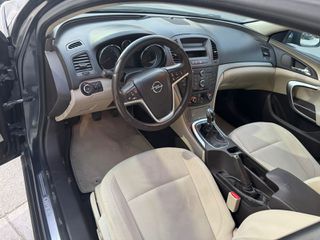 Opel Insignia 2010 STATION WAGON-thumb-11