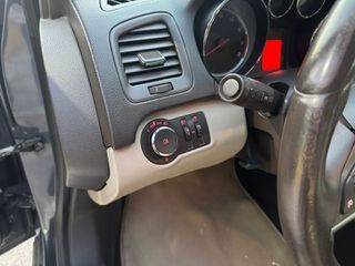 Opel Insignia 2010 STATION WAGON-thumb-16