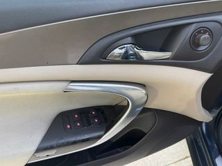 Opel Insignia 2010 STATION WAGON-thumb-20