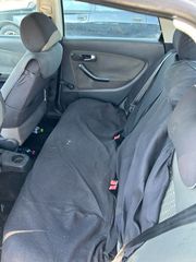 Seat Ibiza 2004-thumb-4