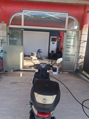 Znen 2017 A9 της Kymco-thumb-3