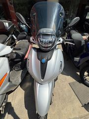 Piaggio Beverly 400 2023