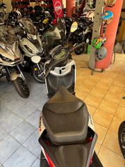 Piaggio Beverly 400 2023-thumb-4