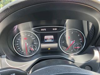 Mercedes-Benz A 180 2016 DIESEL-thumb-14