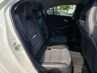 Mercedes-Benz A 180 2016 DIESEL-thumb-11