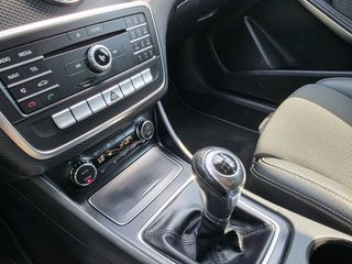 Mercedes-Benz A 180 2016 DIESEL-thumb-18